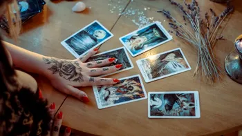 Cartea de tarot a zilei de 17 ianuarie 2026. Pustnicul, cartea zilei: liniștea care aduce răspunsurile de care ai nevoie