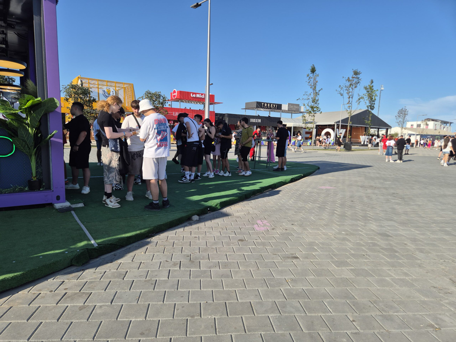 Câți lei costă o șaorma la Beach, please! Nimeni nu se aștepta la suma asta