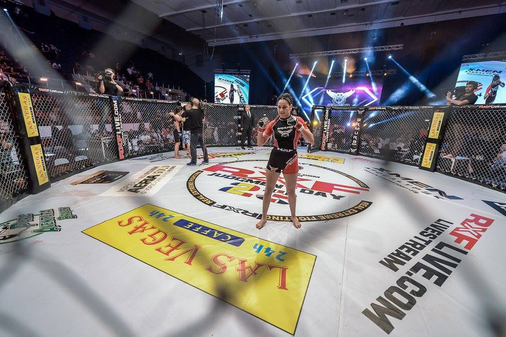 El este primul bărbat care a “îmblânzit-o” pe Diana Belbiţa, “prinţesa războinică” de la “Exatlon”. Este campion naţional MMA şi…