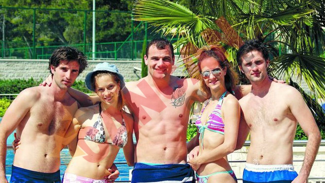 A petrecut cu balerinii Romulus si Remus