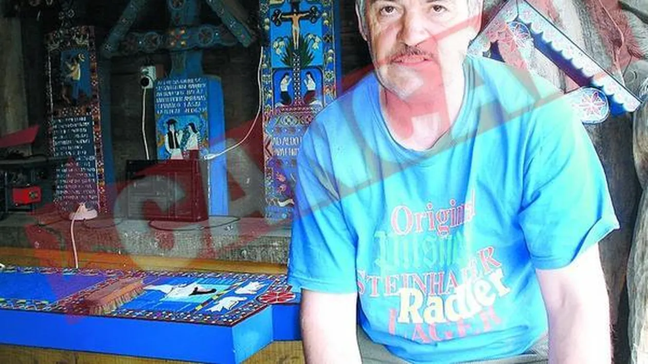 A pus monopol pe crucile din Cimitirul Vesel de la Sapanta