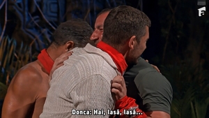 Ce i-a șoptit Marian Godină la ureche descalificatului Călin Donca, în timp ce își lua rămas bun în consiliul tribal de la Survivor: "Chiar ne.."