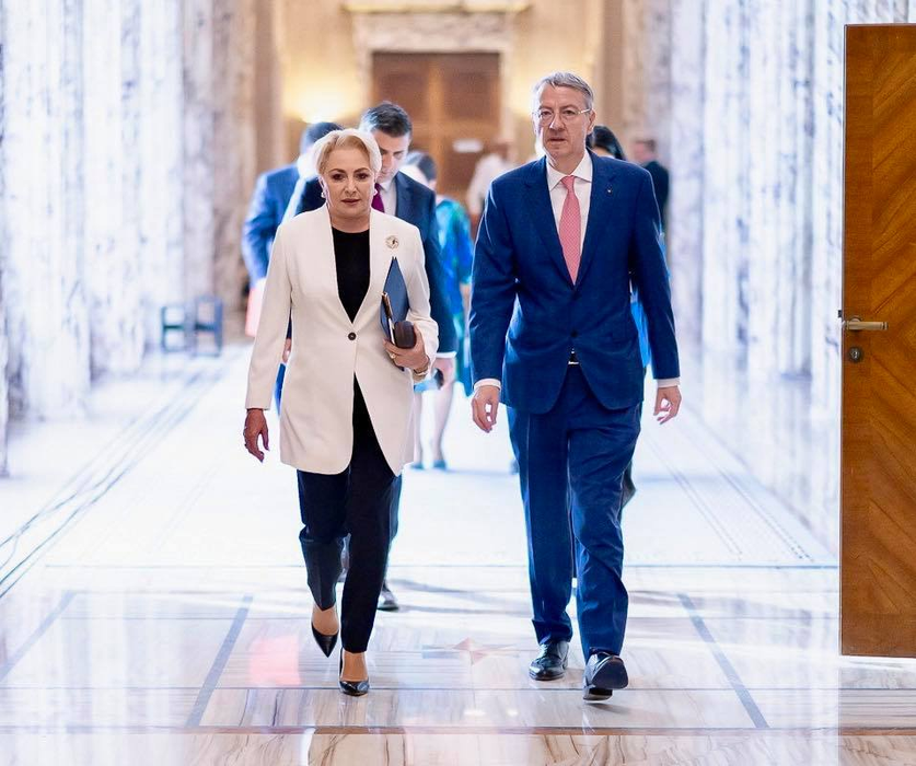 Soțul Vioricăi Dăncilă are un salariu mai mare decât șefa PSD. I-a dăruit un ceas de 20.000 de euro și dețin împreună 4 case