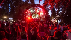 Fanii festivalului Untold au avut parte de o surpriză de proporții. Ce artist celebru a urcat pe scenă