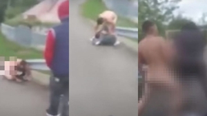 Scene teribile în Neamț! Un minor a fost bătut şi batjocorit, în plină zi, de un bărbat complet dezbrăcat