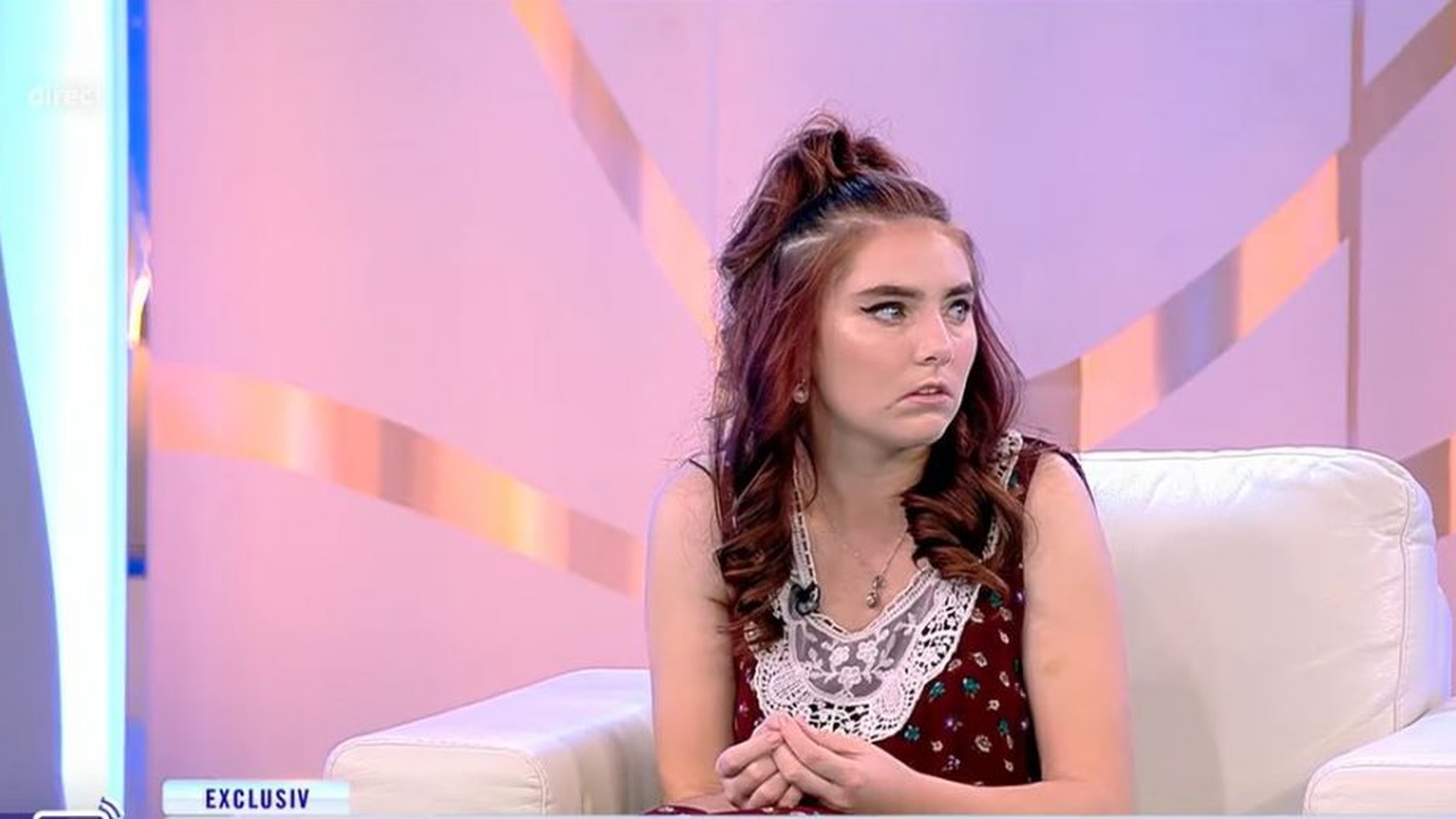 Fanii chiar nu se așteptau la grozăvia asta! Vulpița a comis-o din nou. Cum a apărut îmbrăcată la piscină. FOTO