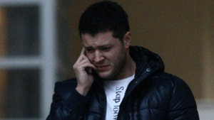 Dupa ce a petrecut azi-noapte cu tatal Biancai, Victor a scris asta pe Facebook: "M-am trezit, unde mi-e....?"