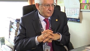 Scrisul de mână, exercițiul uitat al creierului: avertismentul profesorului Vlad Ciurea