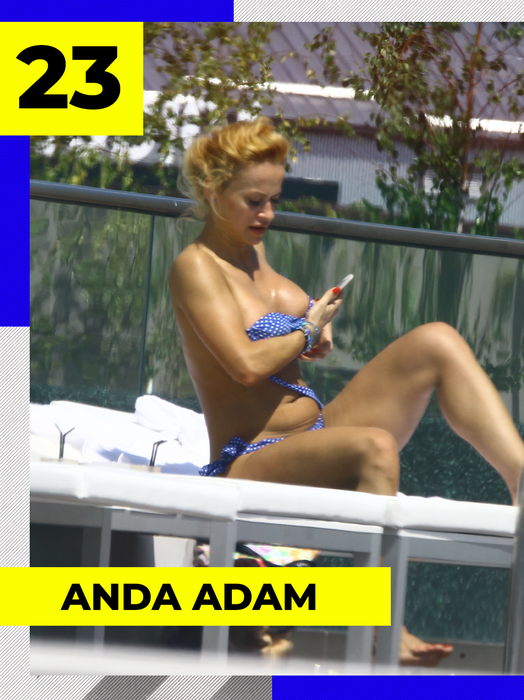 Parada bombelor sexy fără sutien. Divele din România și-au dezgolit nurii pentru bronzul perfect, sub privirile pofticioase ale bărbaților de pe plajă!