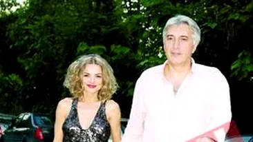 De ce o copiaza Jojo pe Lori?