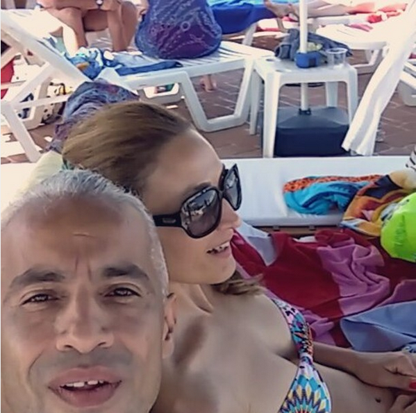 Pe el îl ştii de la DANSEZ PENTRU TINE, dar ştii cum arată EA? VEZI imaginile cu soţia lui WILLMARK, în costum de baie!