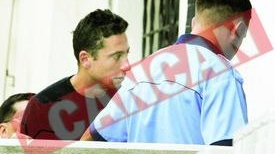 Un militar si-a macelarit nevasta, apoi s-a culcat langa ea