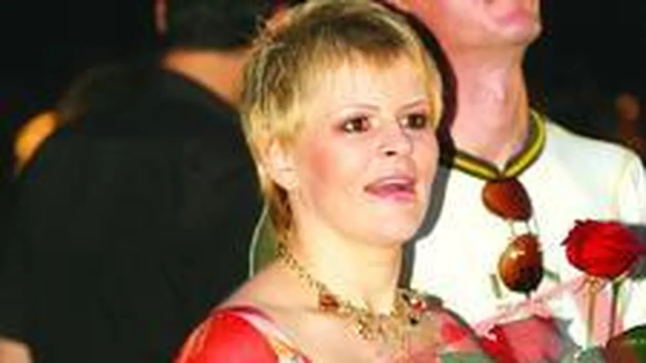 Sanda Ladosi se lupta cu 9 kg surplus