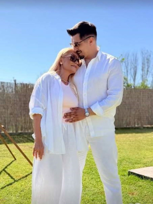 Cum au sărbătorit Emilia Ghinescu și iubitul tinerel un an de relație: „Mi-am dorit mereu o familie”
