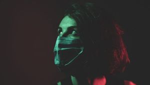 Alertă în toată Europa! Măști neconforme găsite pe piață. Cum le deosebim de cele bune
