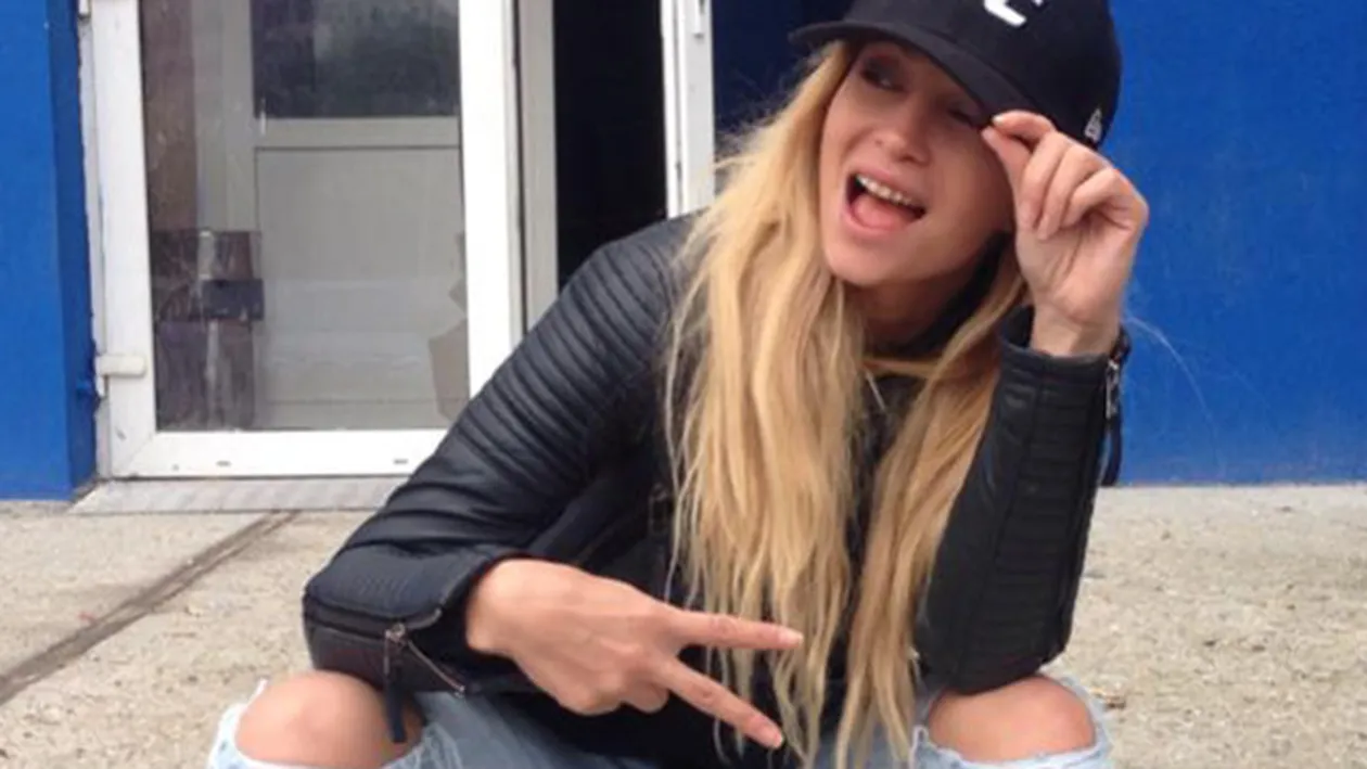 Lora a mers direct la Politie dupa ce a divortat! Ce probleme GRAVE are cantareata