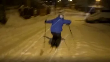 VIDEO SENZAȚIONAL. Pe străzile din Craiova se schiază, în timp ce tramvaiele deraiază