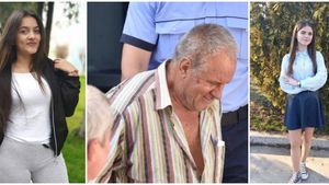 Scene halucinante la procesul lui Gheorghe Dincă! Mama Alexandrei Măceşanu a fost scoasă cu jandarmii din sala de judecată