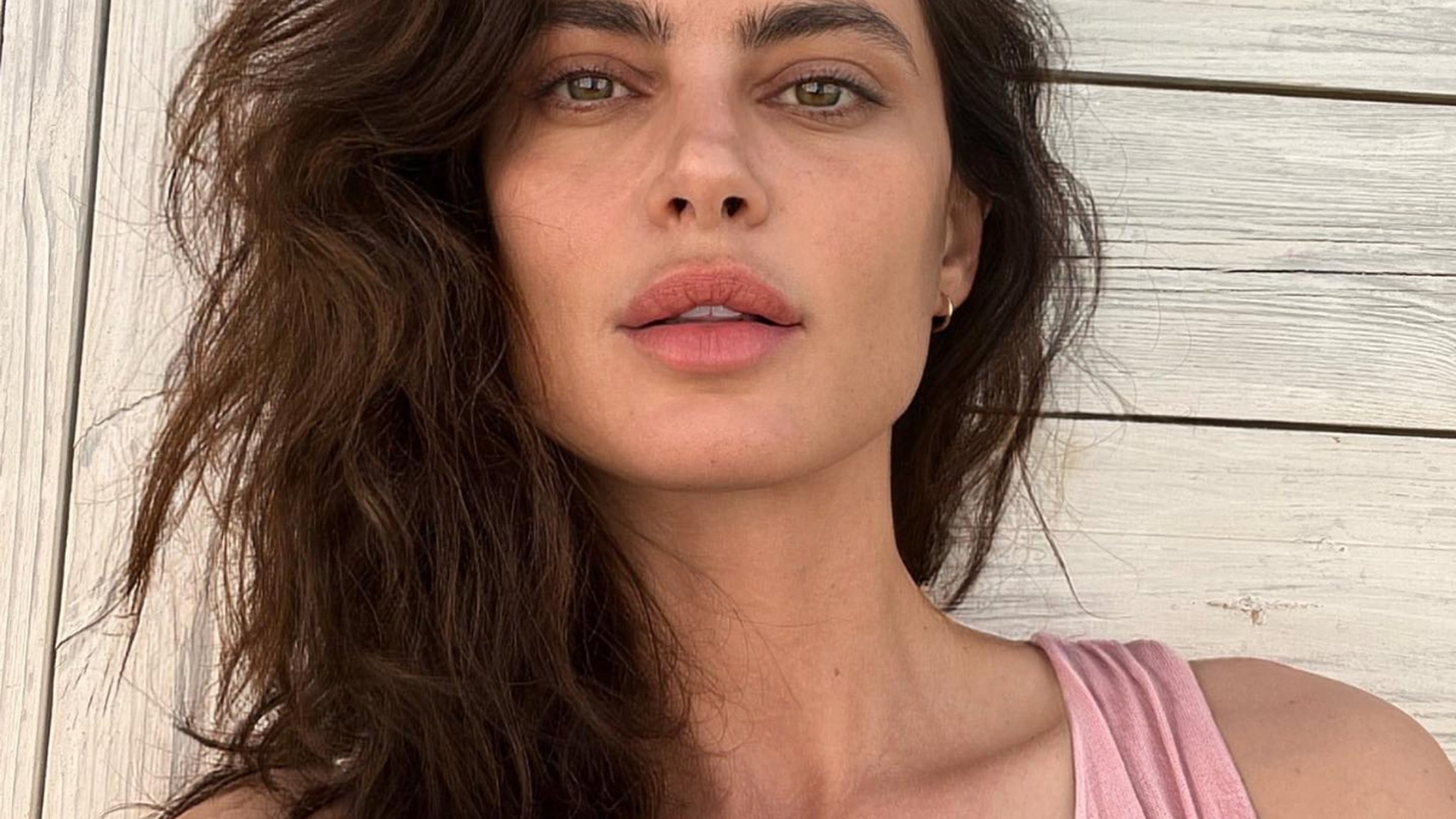 Catrinel Menghia face spectacol, deși e însărcinată în șapte luni. A dansat cu burtica la vedere. „Bună dimineața!”