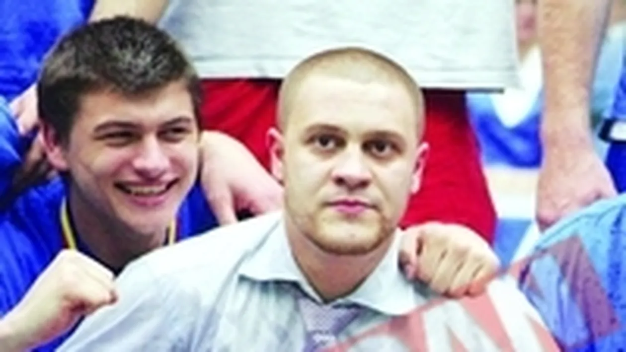 Folcloriste, varianta de sub panou