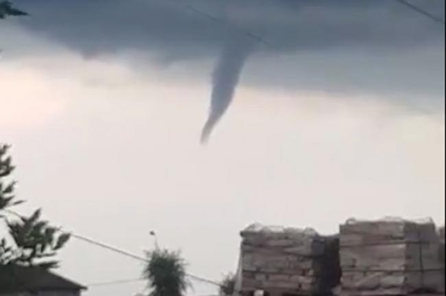 Tornadă la Timișoara! Fenomenele extreme sunt tot mai dese în România