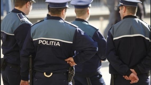 Răpire la Arad. O femeie a fost luată de pe stradă, din centrul orașului, şi băgată cu forţa într-o dubă