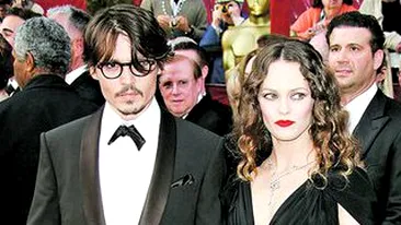 Johnny Depp risca sa-si petreaca singur sarbatorile. Dat afara din Paradis