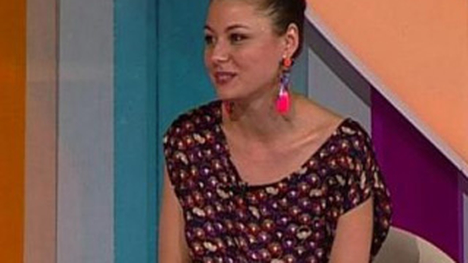 Xing Elena Ling avea preferinte culinare ciudate: "In liceu mancam mine de creion si creta. Nu stiu de ce, dar imi placeau"