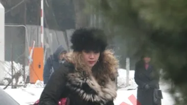 Oana toaca banii pe cumparaturi, Viorel, la pariuri