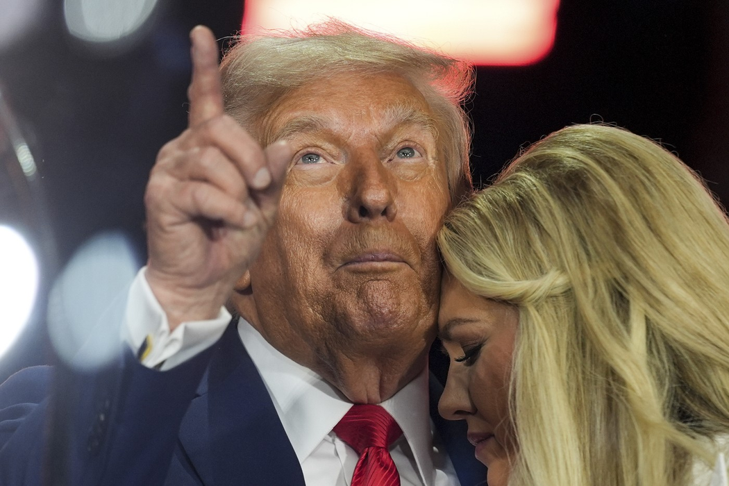 Donald Trump și Erika Kirk/ Sursa foto: Profimedia