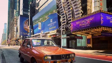 Imaginile care fac înconjurul lumii! Cine este Eduard Palaghiță, brașoveanul care conduce o Dacia 1300, pe străzile din New York