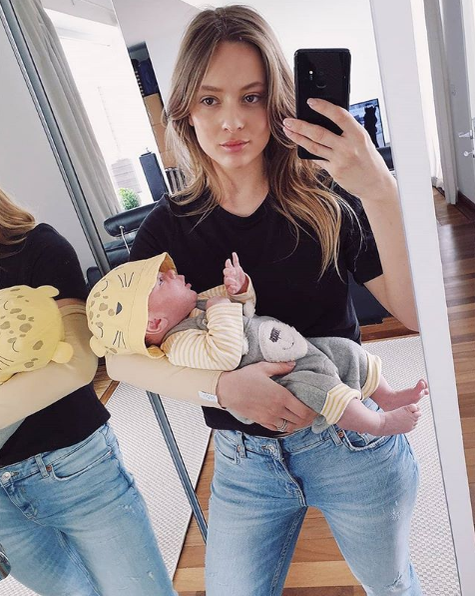 Petrecere mare în familia Deliei. Oana Matache îşi botează băieţelul duminică. „Vom fi foarte relaxaţi, nu e pe elegant”