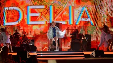 Delia a făcut senzație la festivalul ”Cerbul de Aur” cu ținute de 5000 de euro!