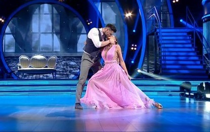 Bianca Drăguşanu şi Victor Slav, apariţie de senzaţie la ”Uite cine dansează”