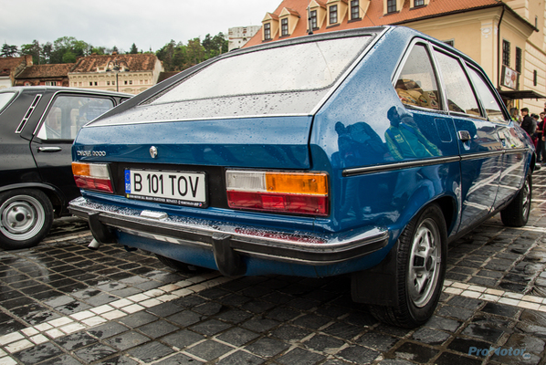 Dacia 2000