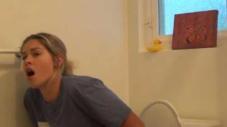 A intrat în baie și… E incredibil cum și-a găsit soția! Femeia a cerut imediat divorțul