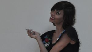Andreea Popescu si DJ Wanda s-au clatinat, dar apoi au explicat!Motivul pentru care abia se tineau pe picioare la iesirea din club