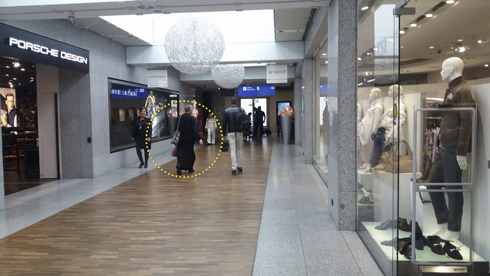 Cristian Pomohaci a fost fotografiat pe aeroportul din Frankfurt