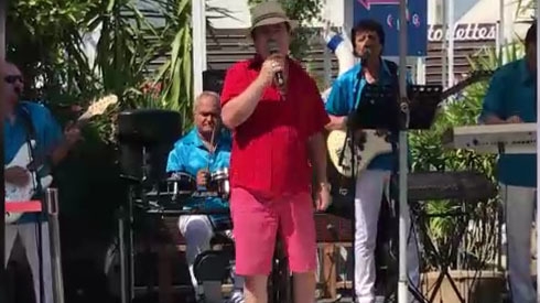 Nelu Vlad şi Azur, show total la malul mării
