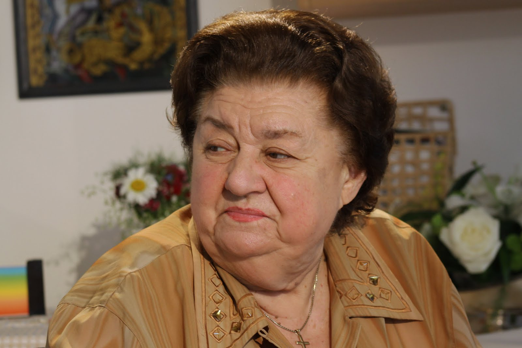 ”Liceenii” i-au făcut un cadou inedit Tamarei Buciuceanu de ziua ei de naștere