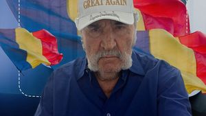 EXCLUSIV 🇷🇴 | Ion Ţiriac va purta la vot şapca primită de la Donald Trump cu semnătura sa: MAKE ROMANIA GREAT AGAIN! 🇷🇴 🇷🇴 🇷🇴 🇷🇴 🇷🇴