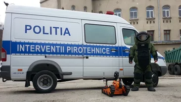 Alo, BOMBAAA! Cand ei intra, ceilalti ies! Ei sunt politistii care isi risca viata la fiecare misiune!