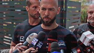 Andrew Tate, otrăvit la închisoare? Continuă să se plângă de condițiile grele