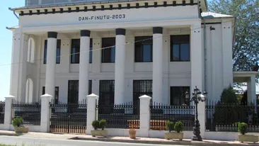 Dan Finutu, nasul baiatului lui Bercea Mondialul, a murit in accidentul din Tulcea! Devenise celebru dupa ce isi facuse casa la fel ca Judecatoria din Caracal