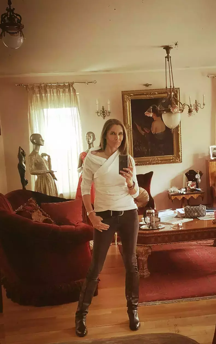 Cum arată casa Romaniței Iovan. Vila din Primăverii este inspirată din stilul parizian