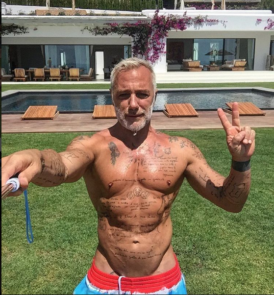 Gianluca Vacchi locuieşte într-un complex impresionant din Bologna, în Italia