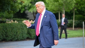 Probleme mari pentru Donald Trump! Se pune presiune pe el să desecretizeze lista lui Jeffrey Epstein