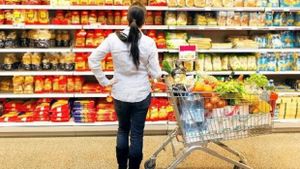 Semnal de alarmă tras de distribuitorii de bunuri în criza coronavirusului: ”Ar putea apărea disfuncții majore în asigurarea cu alimente a populației”