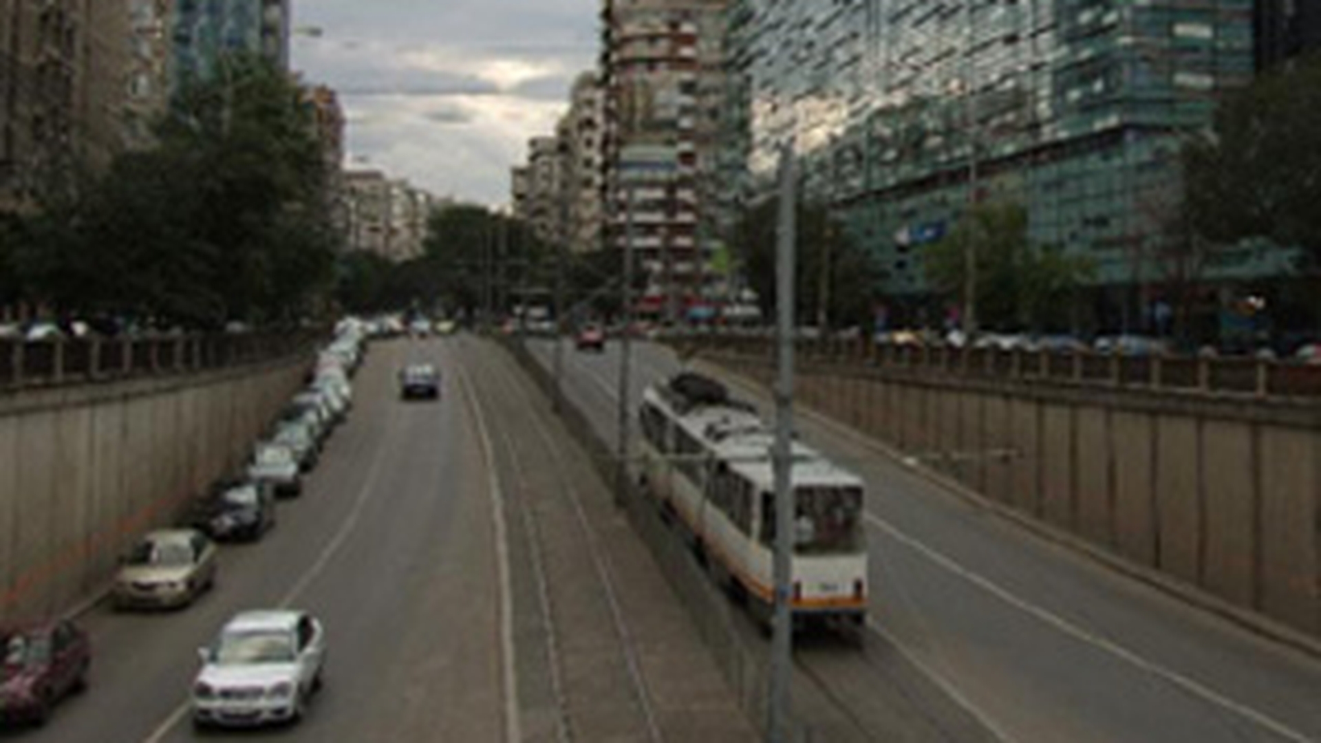 Circulatia in Pasajul Victoria, restrictionata pana duminica, pentru igienizare!