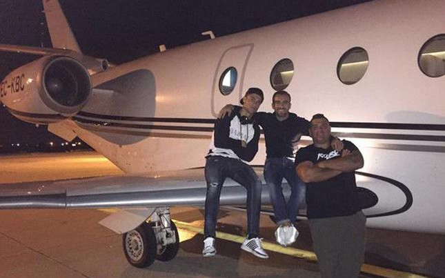 Avionul privat al lui CRISTIANO RONALDO s-a prăbuşit la Barcelona!